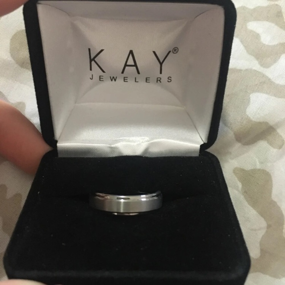 Men’s wedding band